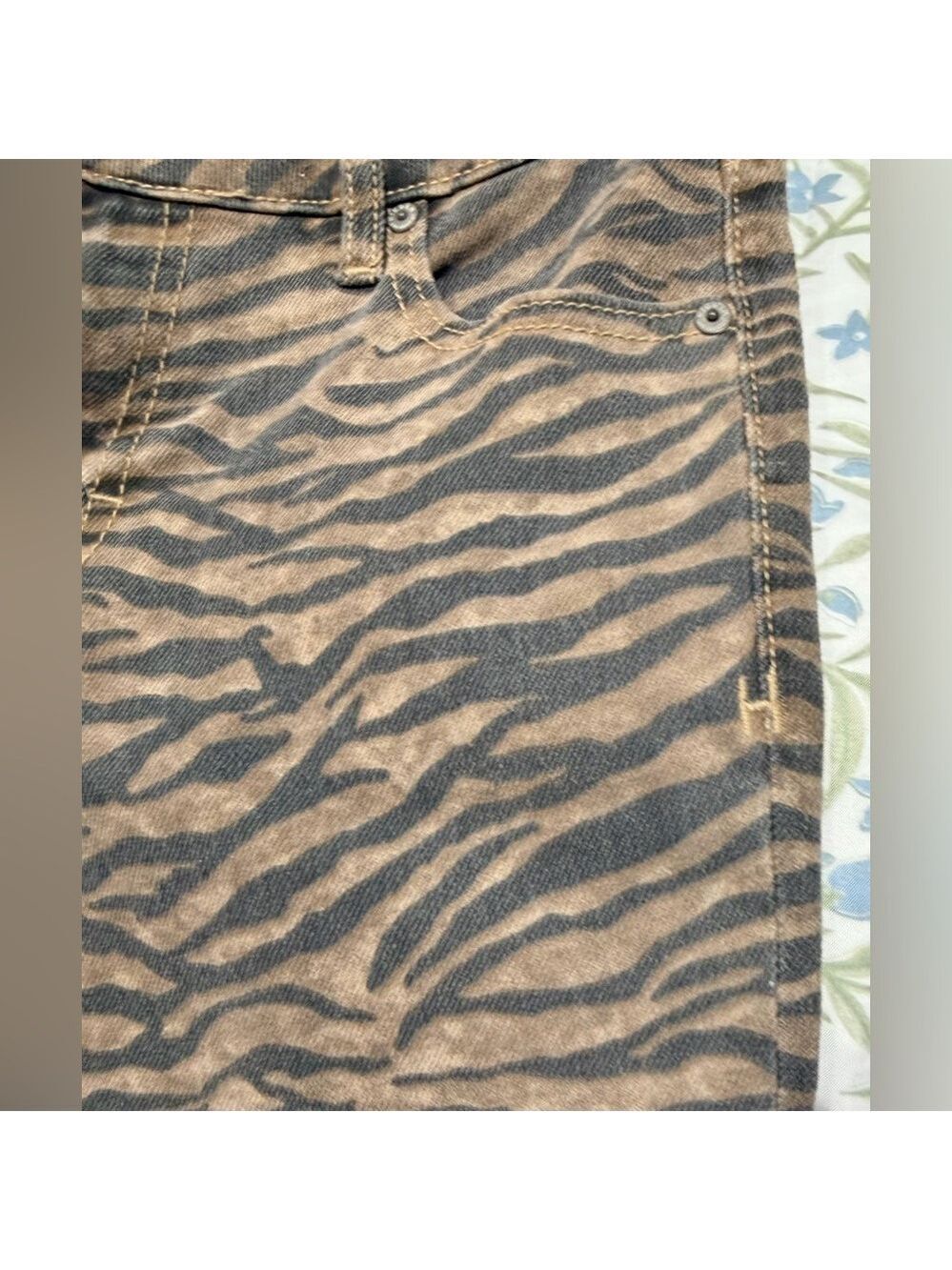 Hidden Logan Tiger Print High Rise Dad Jeans NWT - Picture 6 of 6
